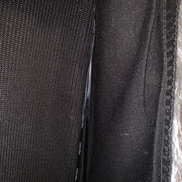Gorgeous NWT Calvin Klein Vest. This beautiful vest is thick, warm & stylish! - Picture 7 of 7